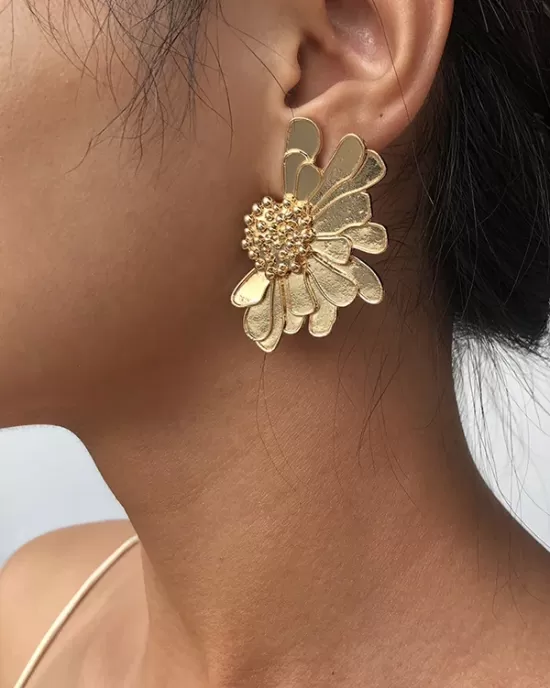 Vintage Alloy Flower Earrings