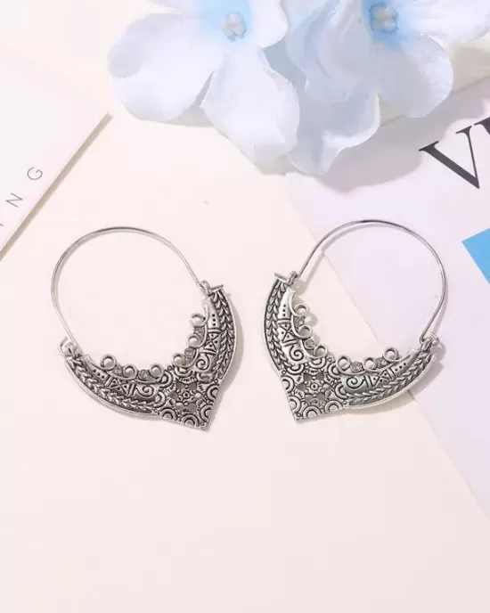 Vintage Pattern Love Hollow Earrings