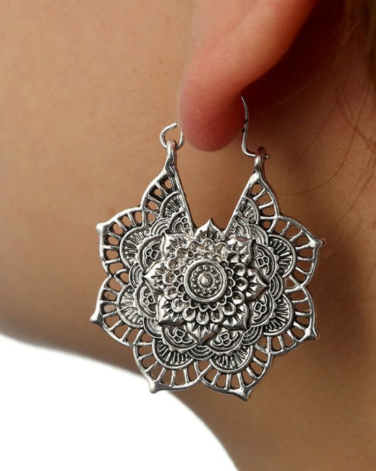 Vintage Hollow Alloy Flower Earring Accessories