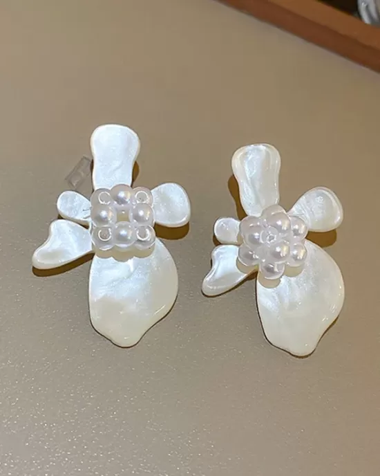 Acrylic & Imitation Pearl Flower Shape Earrings Accessories