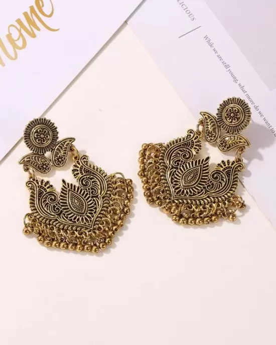 Retro Palace Style Exaggerated Carved Earrings