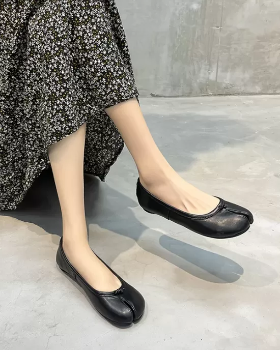 Cloven Round Cut Shallow Cut Flats