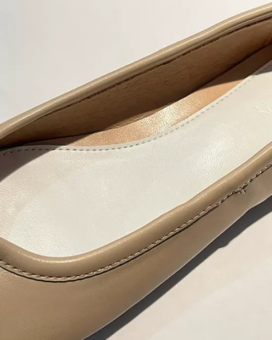 Cloven Round Cut Shallow Cut Flats