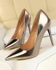 Pointed-Toe Shallow Cut Solid Color Scarpin Salto Pumps