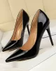 Pointed-Toe Shallow Cut Solid Color Scarpin Salto Pumps