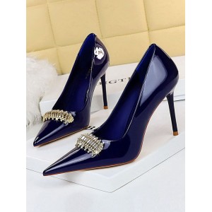 Pointed-Toe Shallow Cut Split-Joint Pumps