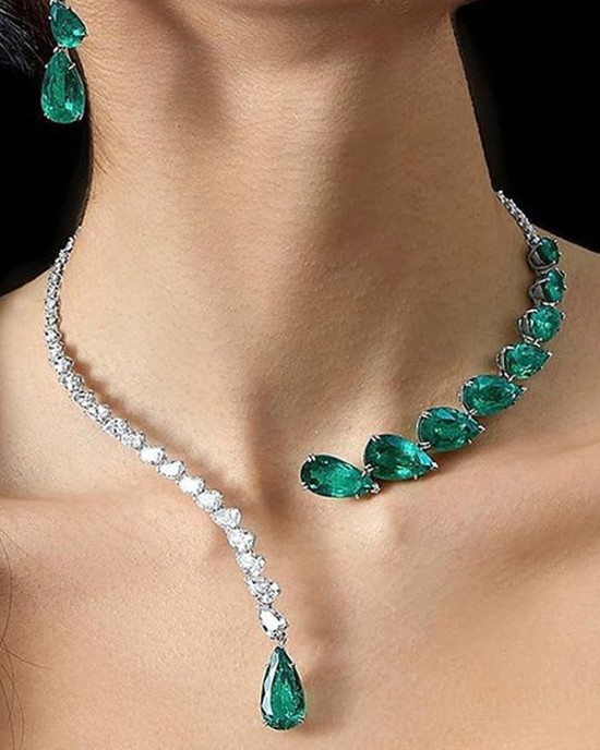 Original Stylish Statement Crystal Necklace