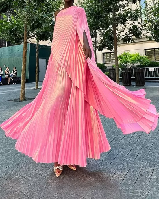 Loose Asymmetric Pleated One-Shoulder Maxi Dresses