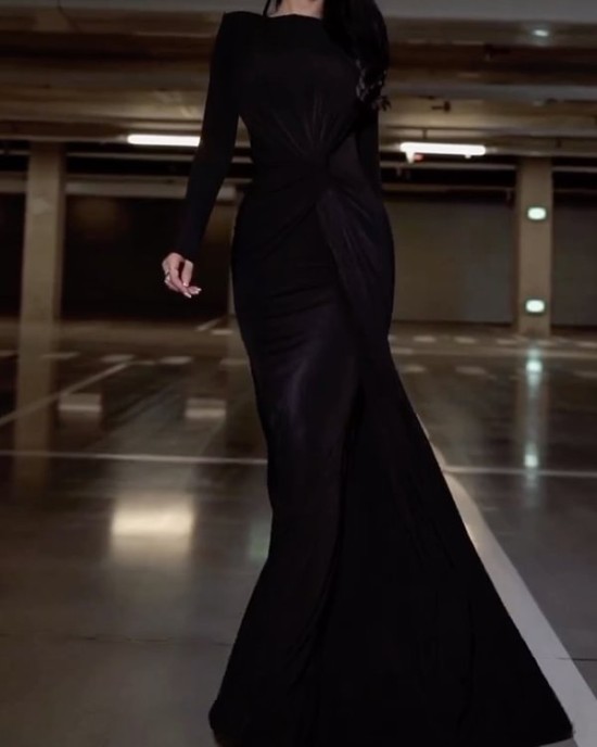 Solid Color Long Sleeves Mermaid Round-neck Maxi Dresses Evening Dresses