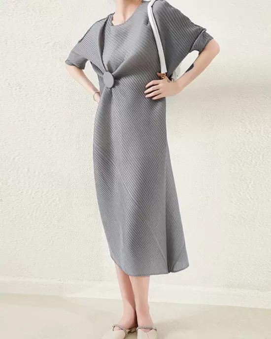 Stylish Irregularity Loose Pleated Solid Color Round-Neck Midi Dresses