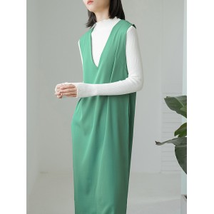 Casual A-Line Sleeveless Solid Color V-Neck Midi Dresses