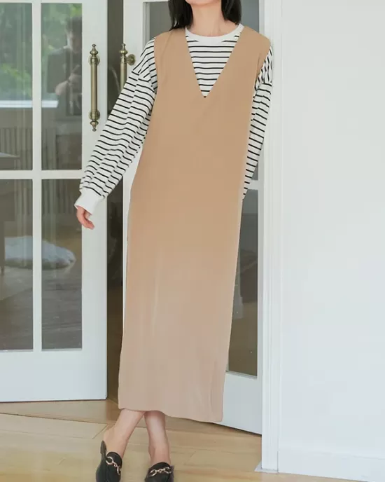 Casual A-Line Sleeveless Solid Color V-Neck Midi Dresses