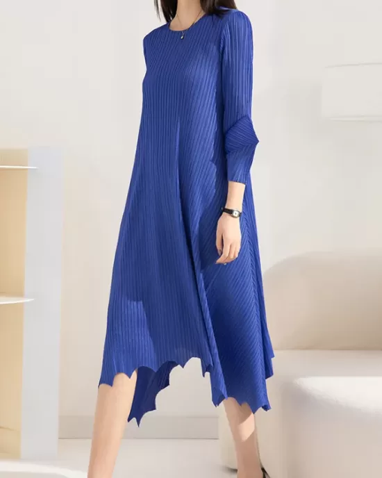 Pleated Solid Color Irregular clipping Loose Round-neck Midi Dresses