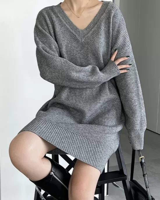 Simple Loose Long Sleeves Solid Color V-Neck Sweater Dresses