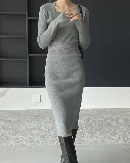 Simple Skinny Long Sleeves Solid Color Square-Neck Sweater Dresses