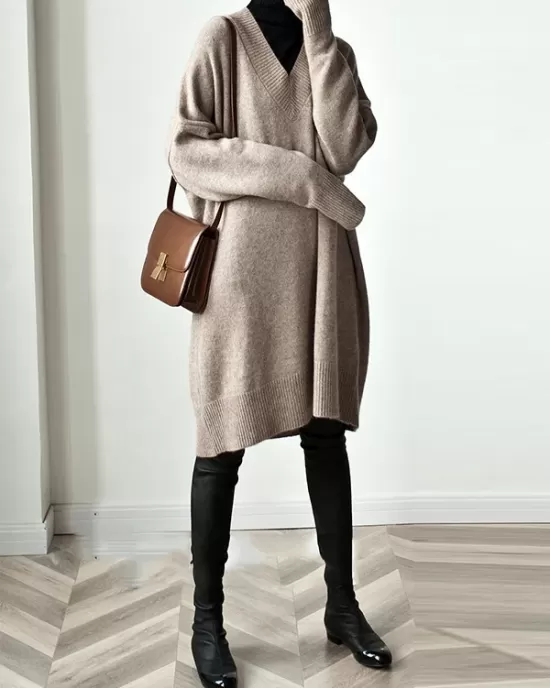 Stylish Long Sleeves Loose Solid Color V-Neck Sweater Dresses