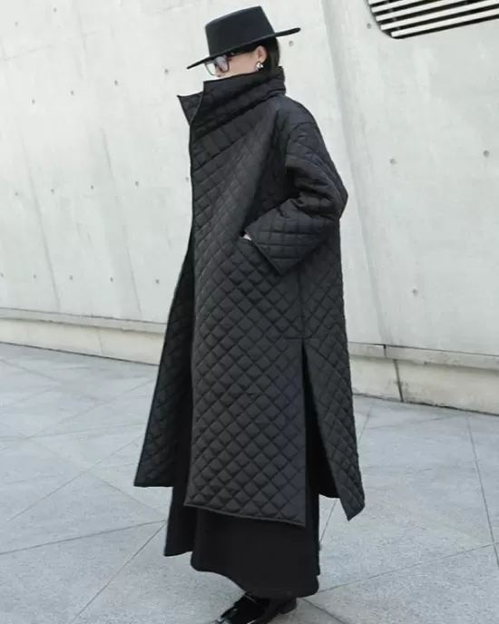 Black Rhombic Split-Side High Collar Long Coat