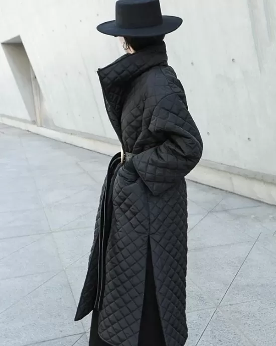 Black Rhombic Split-Side High Collar Long Coat