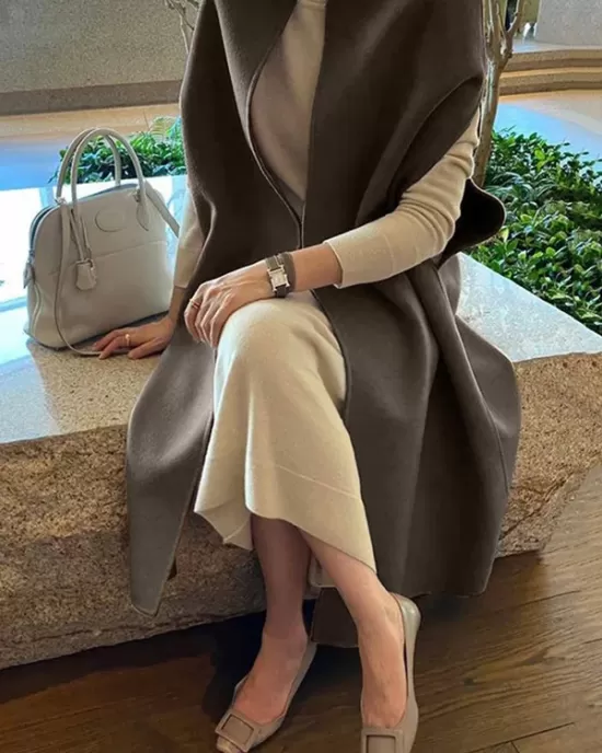 Simple Sleeveless Solid Color Round-Neck Cape Outerwear