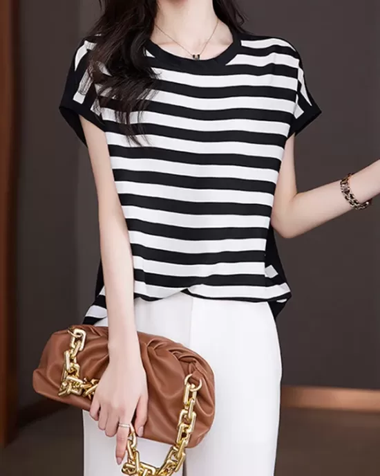 Contrast Color Striped Loose Plus Size Round-Neck T-Shirts