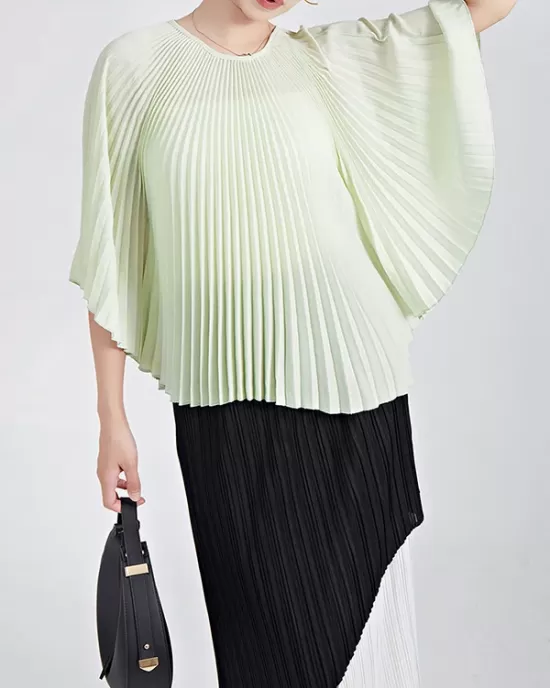 Pleated Solid Color Batwing Sleeves Loose Round-Neck T-Shirts Tops