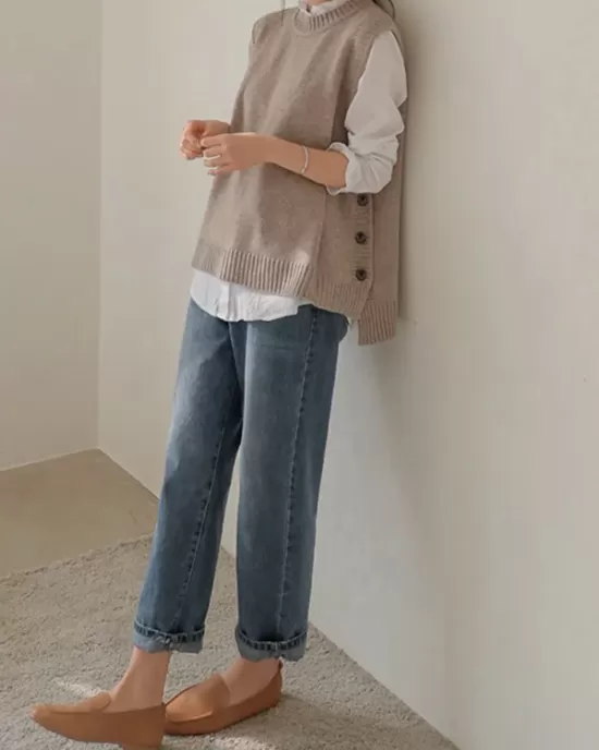 Simple Sleeveless Loose Buttoned Solid Color Round-Neck Sweater Vest Outerwear