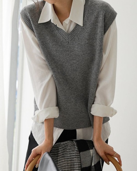 Casual Loose Sleeveless Solid Color V-Neck Sweater Vest Outerwear