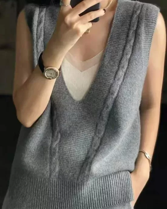 Casual Loose Knitting Sleeveless Solid Color V-Neck Vest Top