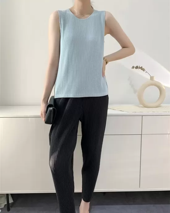 Casual Sleeveless Pleated Solid Color Round-Neck Vest Top